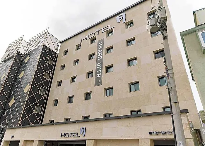 Hotel Seongnam Wol