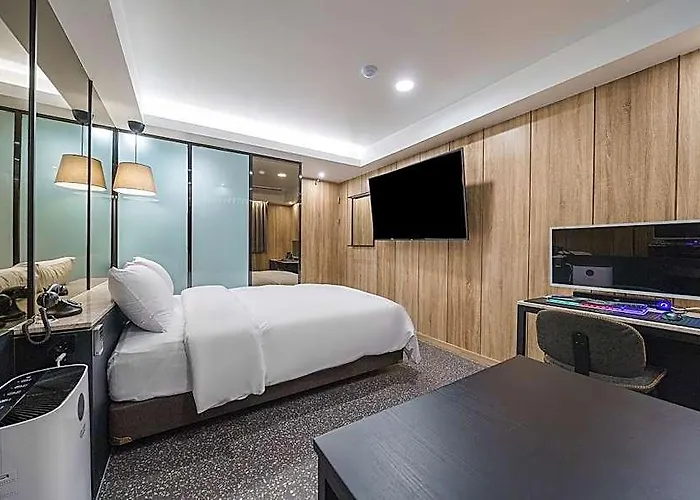 Hotel Seongnam Wol