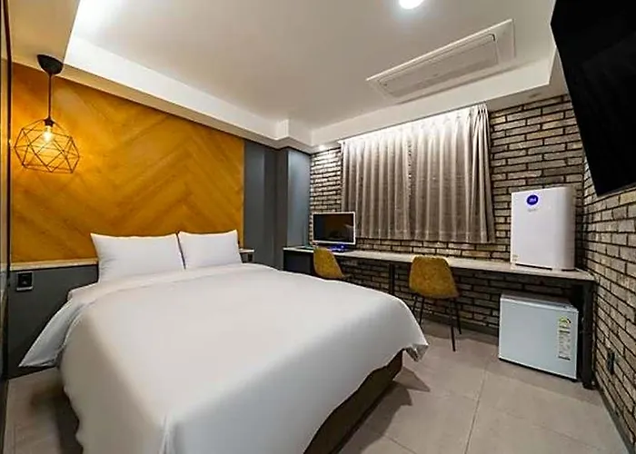 Hotel Seongnam Wol 2*